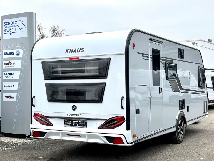 Knaus Südwind 540 FDK 60 Years als Wohnwagen in Riederich bei caraworld