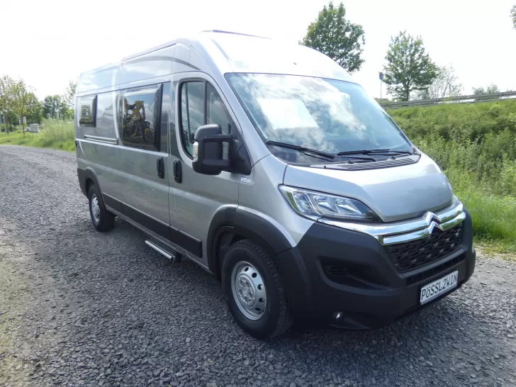 Pössl D-Line 2WIN S Plus Messeaktion UVP 65.385,- Als Campervan In ...