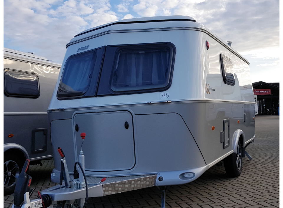 Hymer Eriba Touring Troll 542 60 Edition als Pickup Camper in Lagesbüttel bei caraworld de