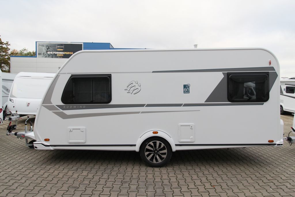 Knaus Südwind 460 EU 60 Years Edition als Pickup Camper in Neustadt bei caraworld de