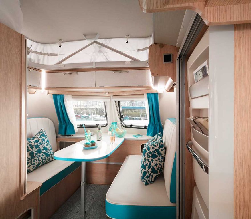 Hymer Eriba Touring Color Troll 530 Ocean Drive Als Wohnwagen In Dortmund Bei Caraworld De Von