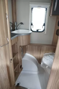 Bild 9 Hymer Eriba Feeling 442