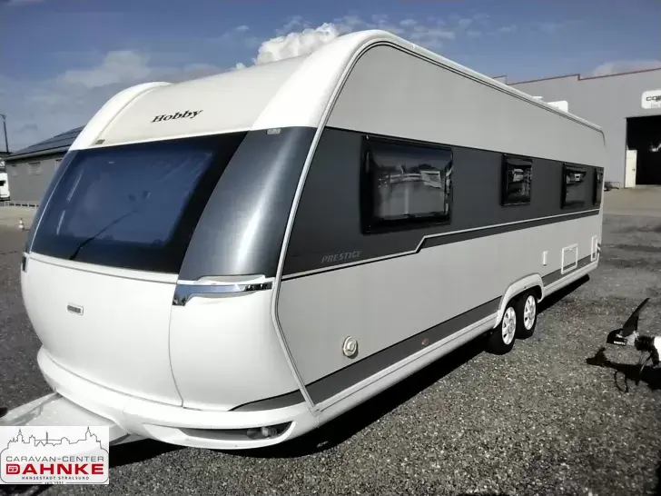 Hobby Prestige 720 WLC als Wohnwagen in Stralsund bei  von  Caravan-Center Dahnke GmbH für  € zu verkaufen