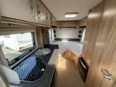 Bild 8 Hymer Eriba Nova Light 442 Super Messepreis !