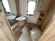 Bild 14 Hymer Eriba Nova Light 442 Super Messepreis !