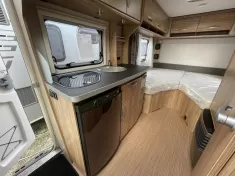 Bild 24 Hymer Eriba Nova Light 442 Super Messepreis !