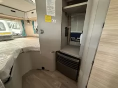 Bild 18 Hymer Eriba Touring 542 *Harbour Blue Edition*Chrom*