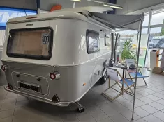 Bild 14 Hymer Eriba Touring 630 Topausstattung  Schlafdach