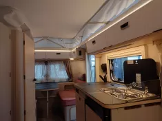 Bild 12 Hymer Eriba Eriba Touring 530 Color Tango Red